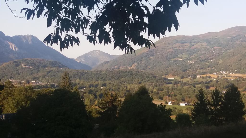 Les Rochers Saint-Savin (Hautes-Pyrenees)